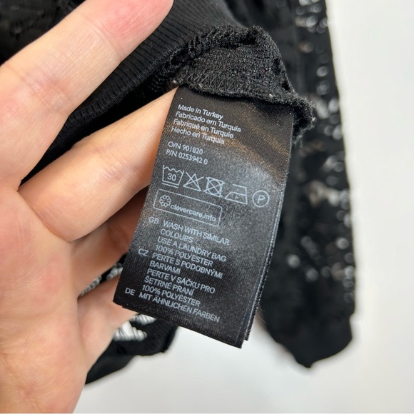 H&M Black Floral Lace Bomber Jacket - Picture 4 of 5